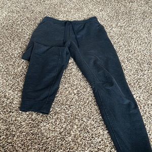 Lululemon size Medium mens city sweat joggers